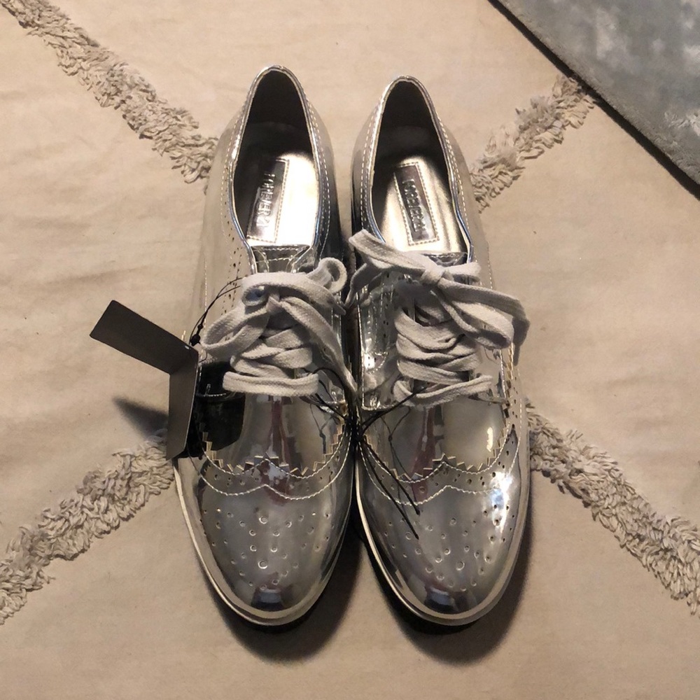 Silver oxfords